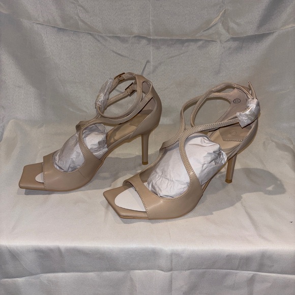 ZBY Nude Strappy Stiletto Heels Size 8.5 - Picture 5 of 10